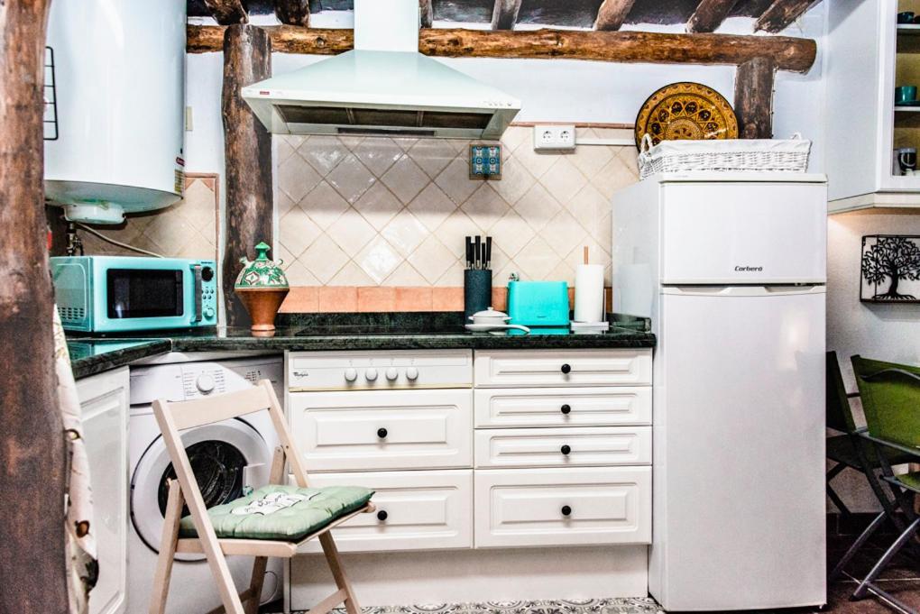 Apartmán La Casita Del Arbol Blanco Bubión Exteriér fotografie